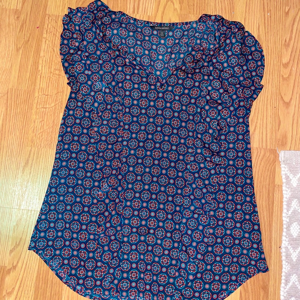 Banana Republic short sleeve blouse